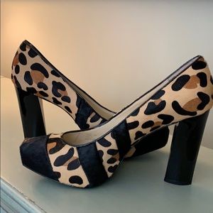 Calvin Klein Pony Print - never worn